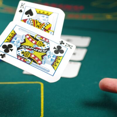How to Become a Better Online Poker Player